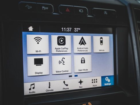 Used 2018 Ford F150 Raptor w/ Equipment Group 802A Luxury image 10