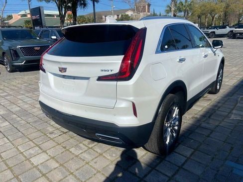 Certified 2025 Cadillac XT4 Premium Luxury FWD image 7