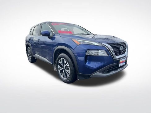 Certified 2023 Nissan Rogue SV image 3