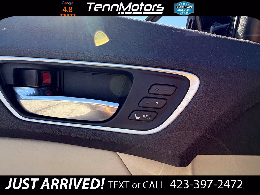 Used 2018 Acura TLX FWD image 25