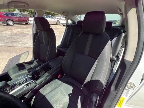 Used 2019 Honda Civic LX image 8