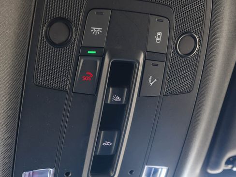 New 2025 Audi Q3 2.0T Premium image 43