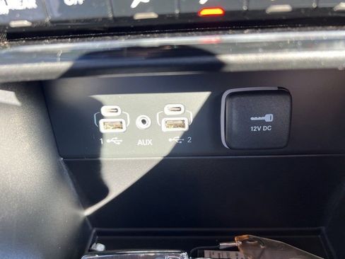 New 2025 Jeep Grand Cherokee Limited w/ Black Appearance Package image 29