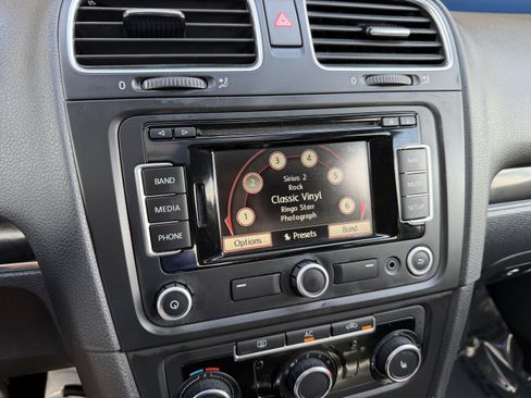 Used 2011 Volkswagen GTI 2-Door FWD image 19