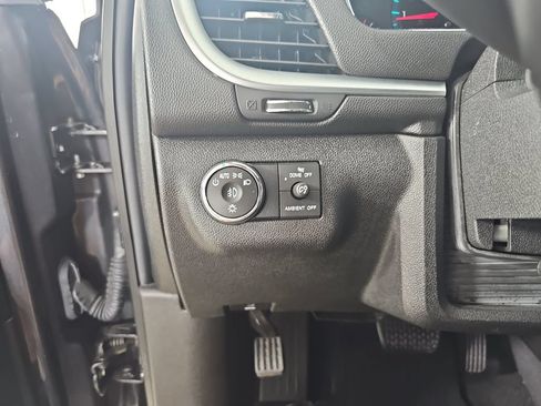 Used 2014 Chevrolet Traverse LT FWD image 32