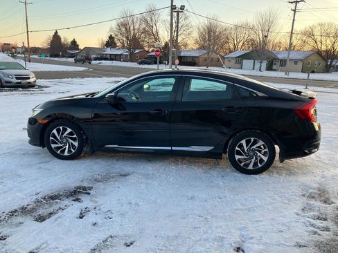 Used 2016 Honda Civic EX image 6