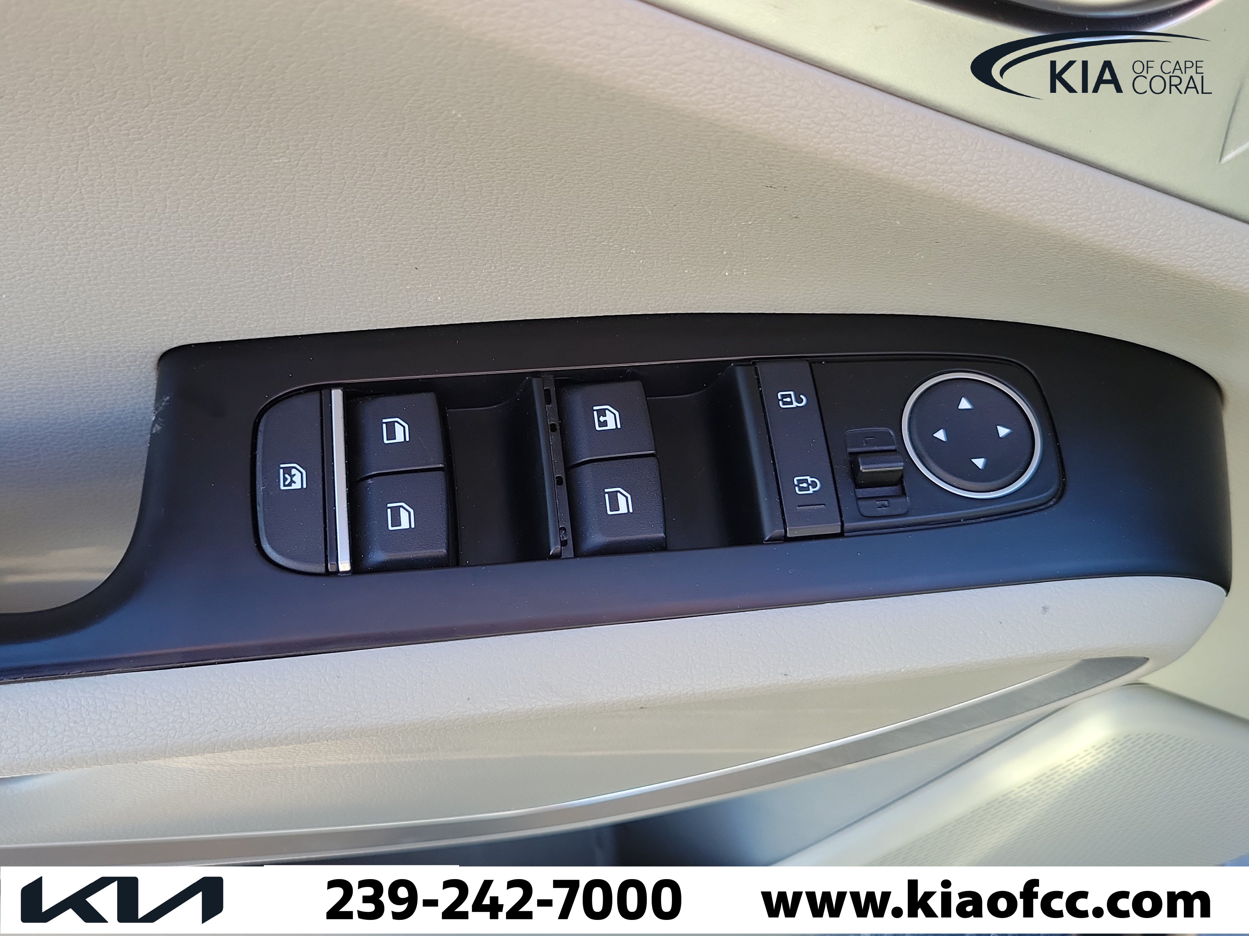 Certified 2024 Kia Soul LX FWD image 24