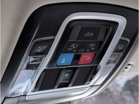 Used 2025 RAM 1500 Laramie w/ Off Road Group image 29