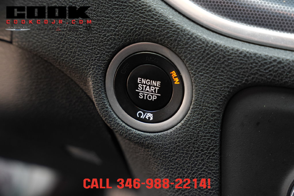 Used 2018 Dodge Charger R/T RWD image 15