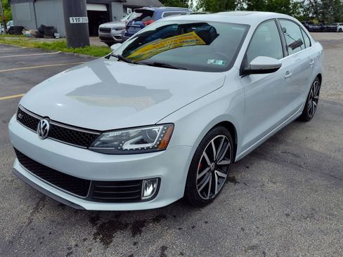 Used 2013 Volkswagen Jetta GLI Autobahn FWD image 1