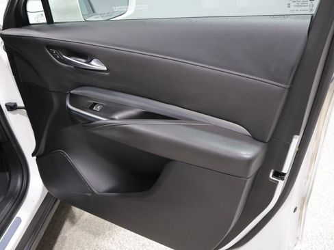 Used 2021 Cadillac XT4 Premium Luxury w/ Sun And Sound Package AWD/4WD image 27