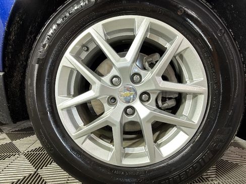 Used 2023 Chevrolet Equinox LS FWD image 36
