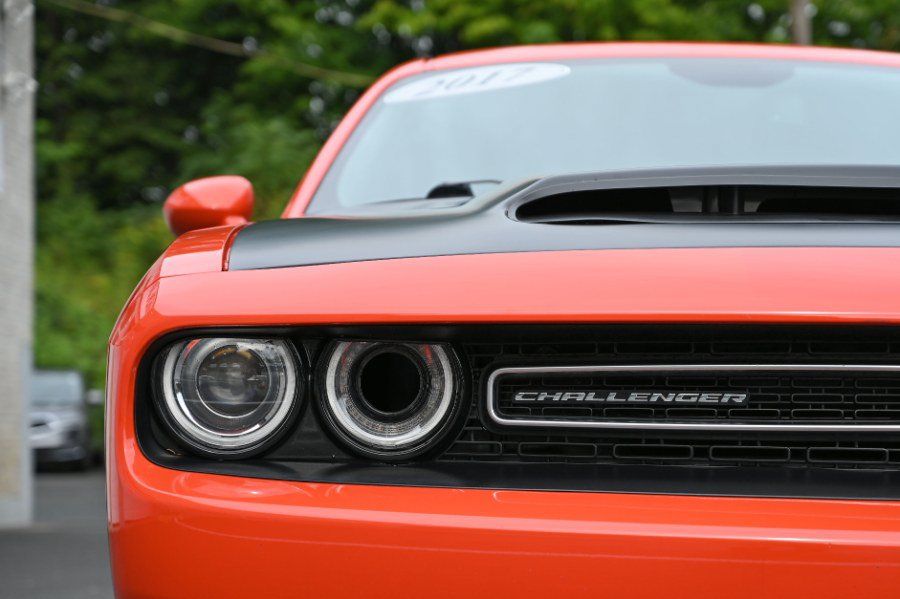 Used 2017 Dodge Challenger R/T Scat Pack RWD image 13