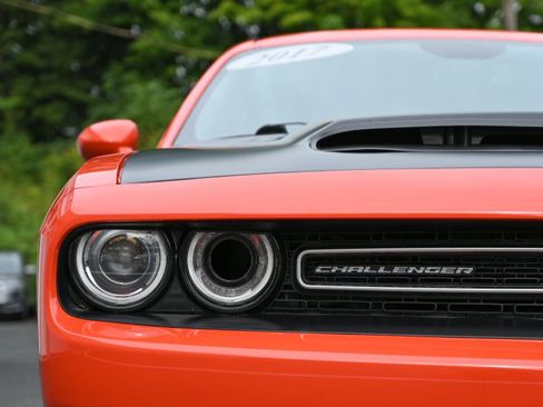 Used 2017 Dodge Challenger R/T Scat Pack RWD image 13