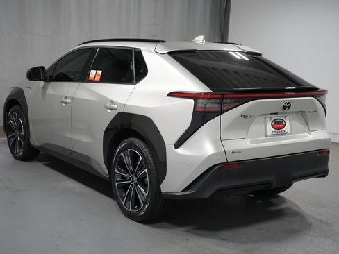 Certified 2024 Toyota bZ4X FWD image 6