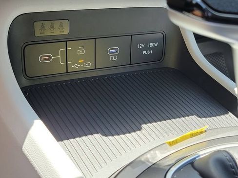 New 2026 Hyundai Kona SE FWD image 13
