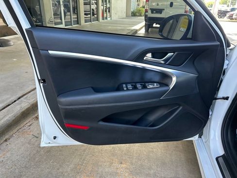 Used 2026 Genesis G70 2.5T RWD image 37