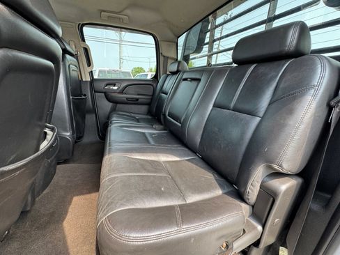 Used 2008 Chevrolet Silverado 3500 LTZ w/ EZ-Lift Tailgate Package AWD/4WD image 24