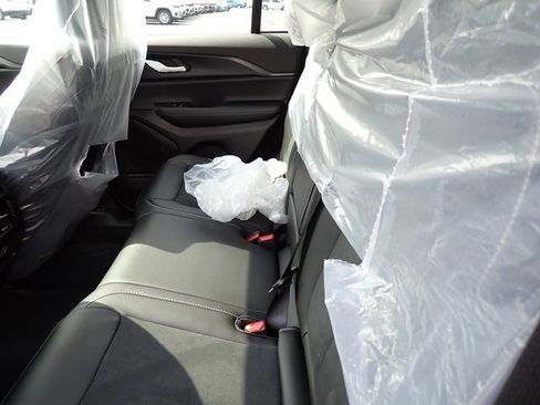 New 2025 Jeep Grand Cherokee Altitude image 13