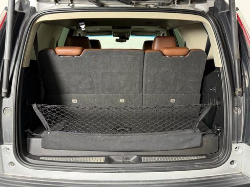 Used 2020 Cadillac Escalade Premium Luxury image 12