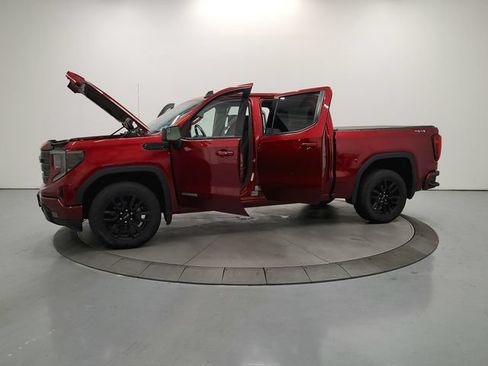 Used 2023 GMC Sierra 1500 Elevation AWD/4WD image 13