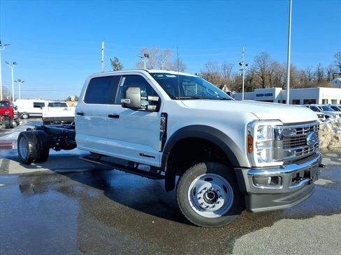 New 2026 Ford F550 4x4 Crew Cab Super Duty image 3