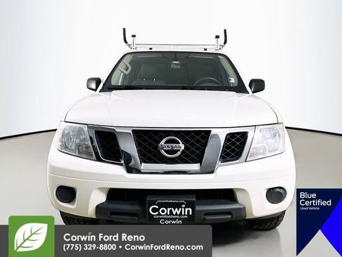 Used 2019 Nissan Frontier SV AWD/4WD image 2