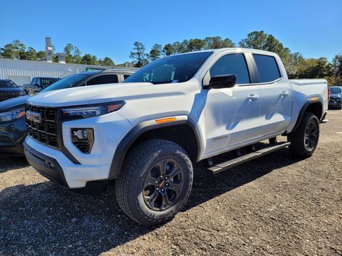 New 2025 GMC Canyon Elevation w/ Convenience Package image 3