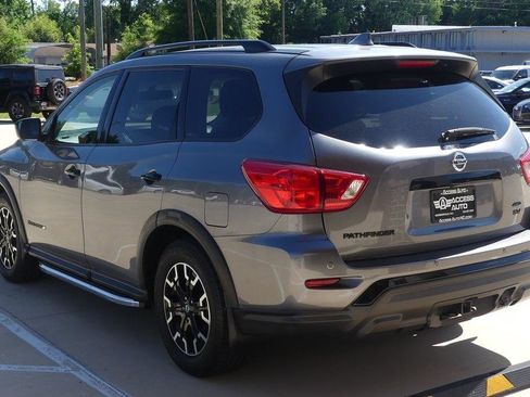 Used 2019 Nissan Pathfinder SV w/ Rock Creek Edition AWD/4WD image 3