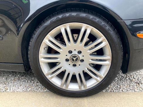 Used 2008 Mercedes-Benz E 350 4MATIC Sedan image 18