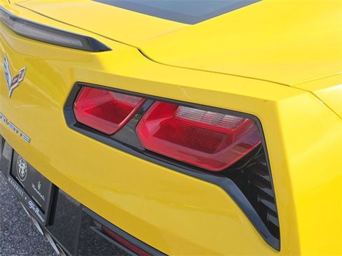 Used 2018 Chevrolet Corvette Stingray Coupe w/ 3LT Preferred Equipment Group image 10