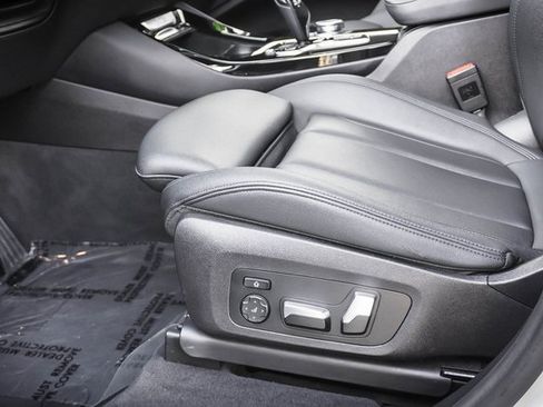 Used 2019 BMW X3 sDrive30i w/ Premium Package image 11