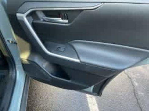 Used 2023 Toyota RAV4 XLE Premium image 20