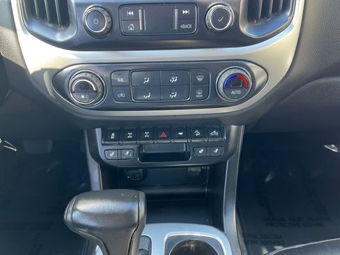 Used 2021 Chevrolet Colorado ZR2 image 19