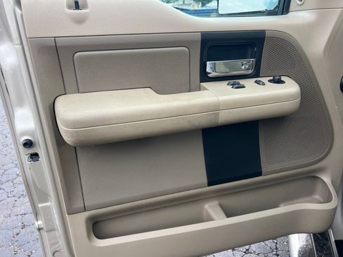 Used 2007 Ford F150 XLT RWD image 11
