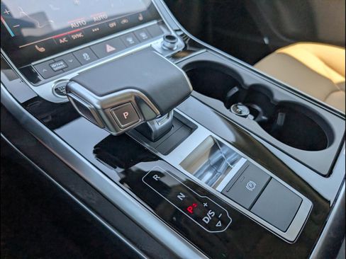 New 2026 Audi Q7 2.0T Premium AWD/4WD image 14