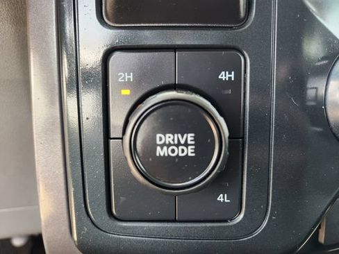 Used 2025 Ford F150 XLT w/ Equipment Group 301A Standard AWD/4WD image 19