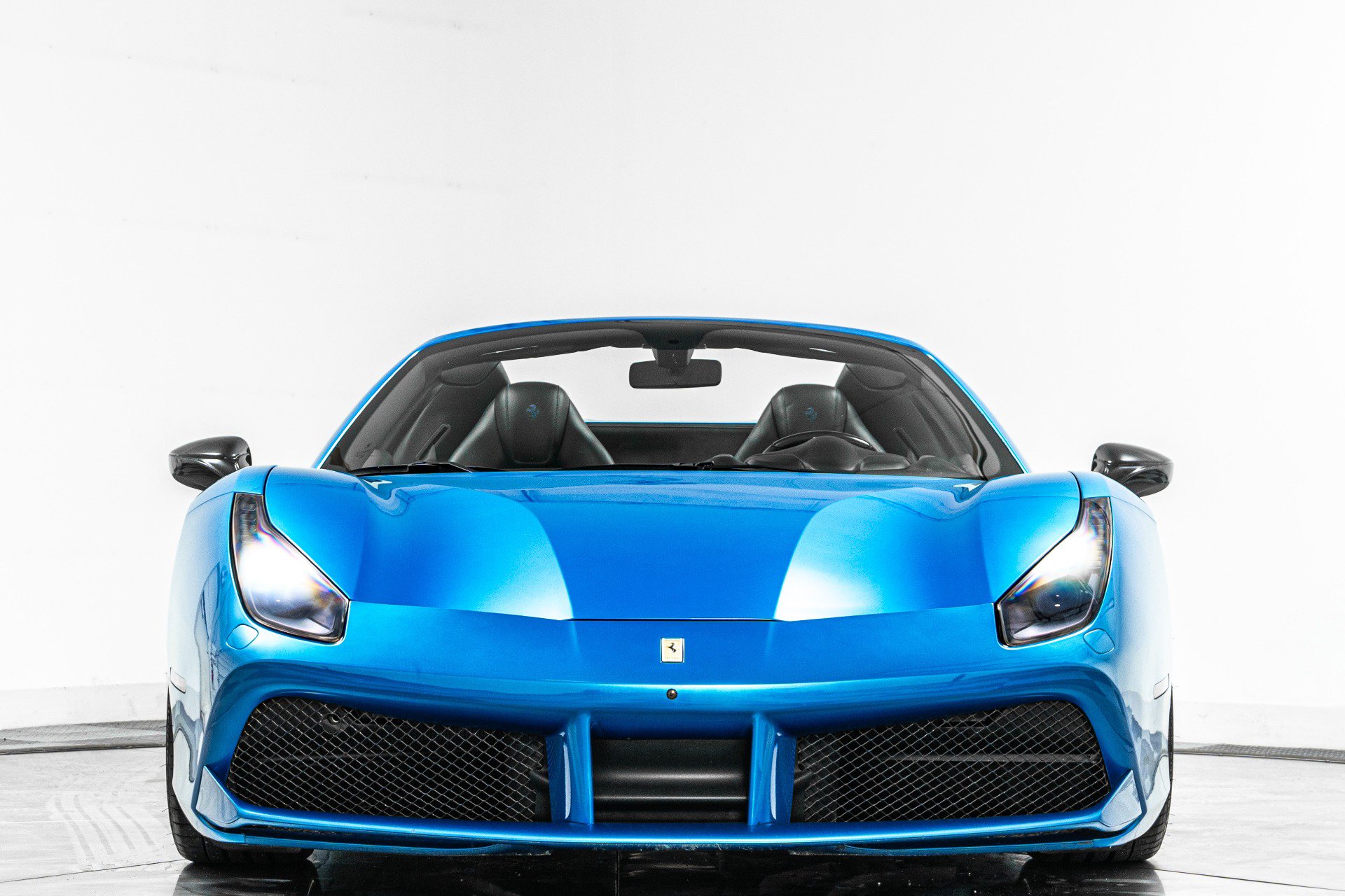 Used 2017 Ferrari 488 Spider RWD image 4