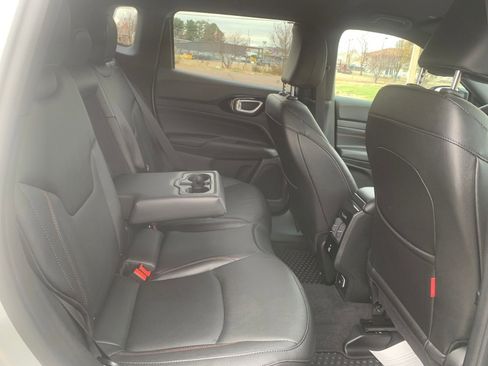 Used 2025 Jeep Compass Trailhawk w/ Trailhawk Elite Group image 30