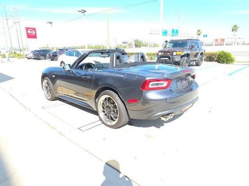 Used 2018 FIAT 124 Spider Classica w/ Technology Group image 7