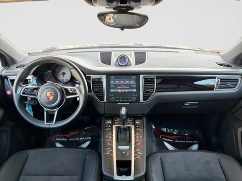 Used 2018 Porsche Macan S AWD/4WD image 22