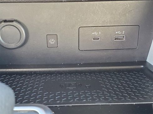 Certified 2025 Nissan Pathfinder SL image 28