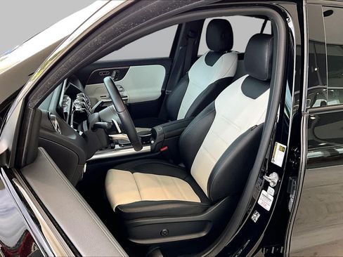 Used 2023 Mercedes-Benz GLA 45 AMG 4MATIC image 7