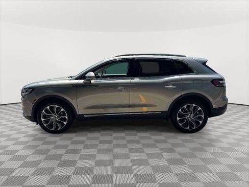 Used 2023 Lincoln Nautilus Reserve w/ Equipment Group 201A AWD/4WD image 4