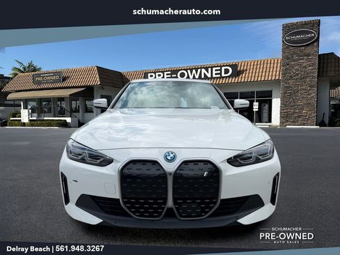 Used 2022 BMW i4 eDrive40 RWD image 2
