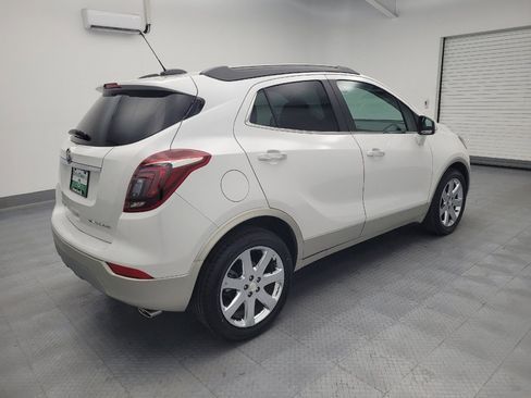 Used 2018 Buick Encore Essence w/ Experience Buick Package FWD image 10