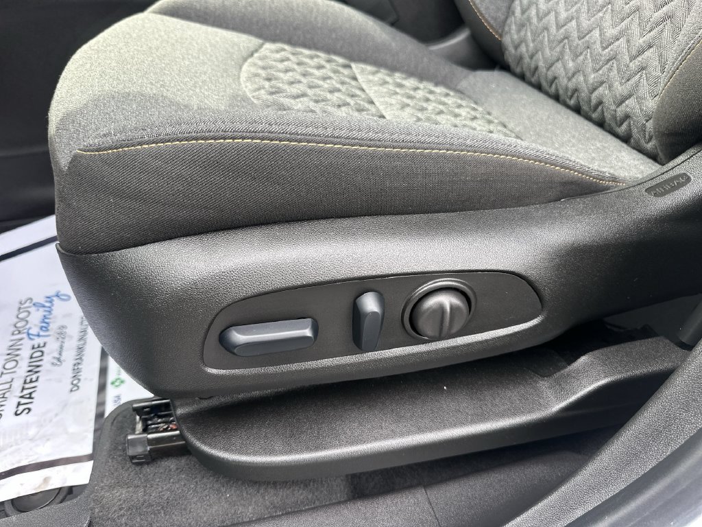 Used 2024 Chevrolet Equinox LT w/ LPO, Floor Liner Package AWD/4WD image 12