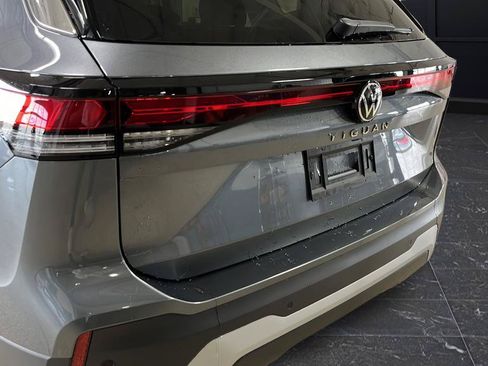 New 2026 Volkswagen Tiguan S FWD image 33