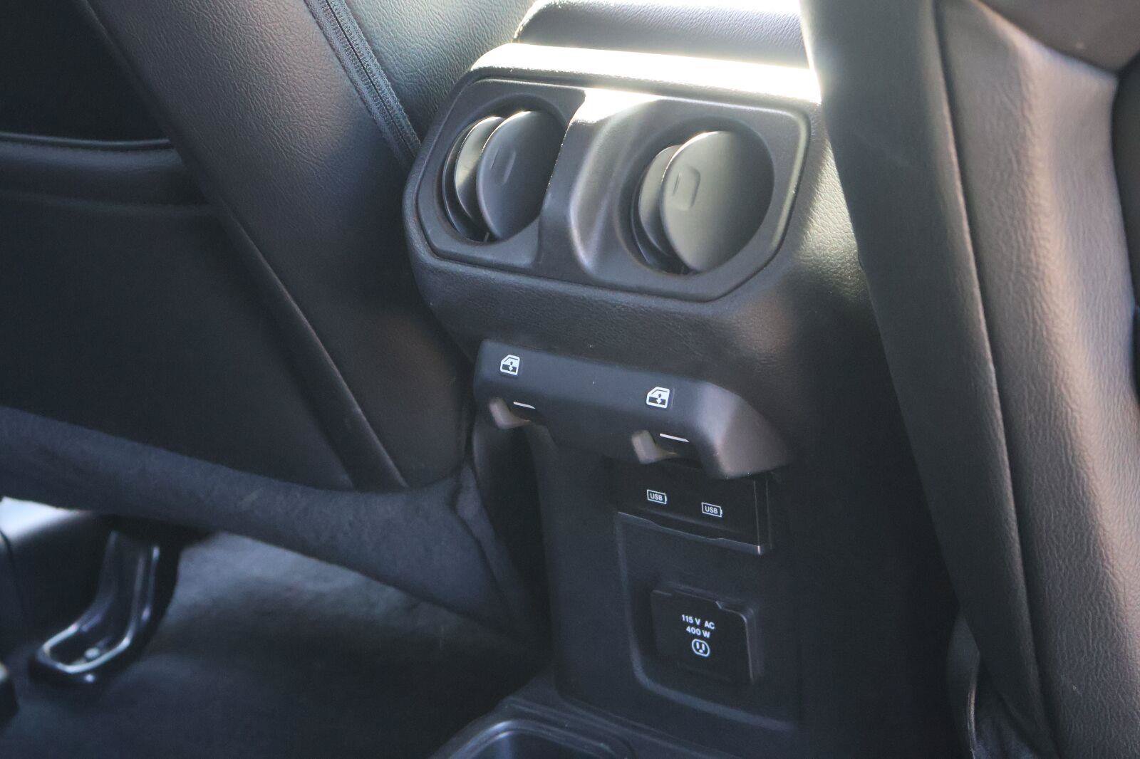 Used 2021 Jeep Gladiator Overland AWD/4WD image 16
