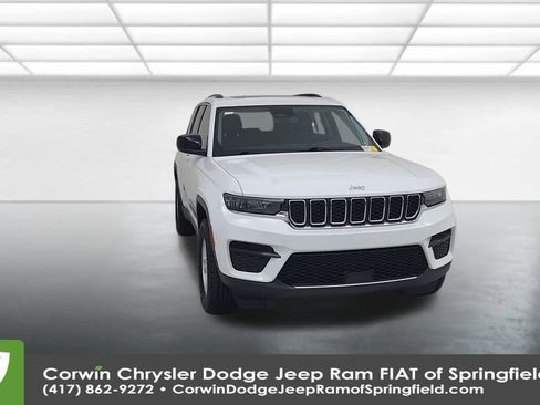 Certified 2023 Jeep Grand Cherokee Laredo w/ Luxury Tech Group I image 4